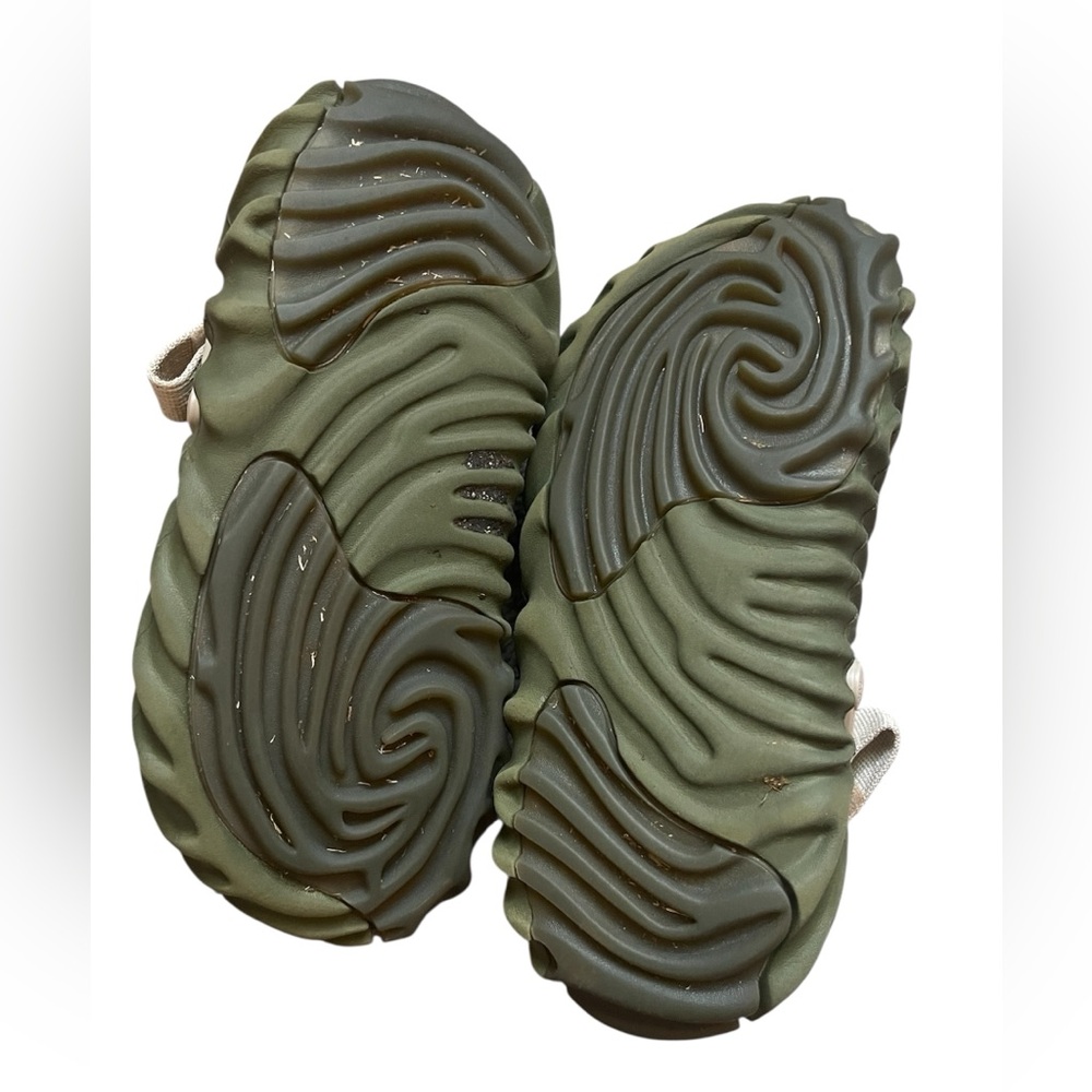 🔥 Crocs Pollex Clog by Salehe Bembury – Army Green (W9 / M7) - Picture 9 of 11